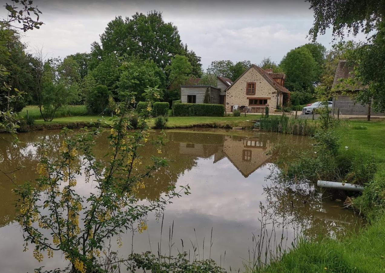 Coulans-sur-Gée 24H Le Mans - Les Haies Gite, Near Le Mans Circuitヴィラ エクステリア 写真